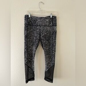 lululemon athletica Black and White Speckled Leggings ‘32 1/2